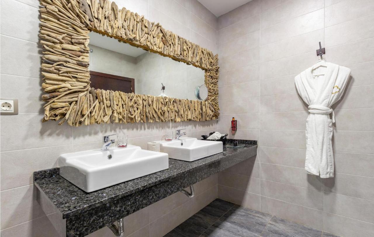 Apartamento Amazing In With Kitchen Sevilla